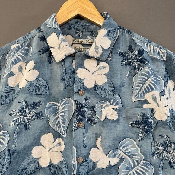 Batik Bay Men’s Blue Silk Blend Hawaiian Shirt Button Up Short Sleeve Size M - Picture 2 of 8